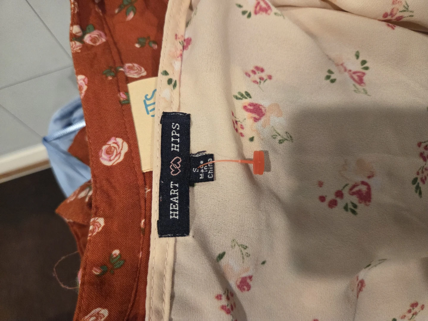 Heart & Hips Floral Smocked Peasant Bloused - photo 3