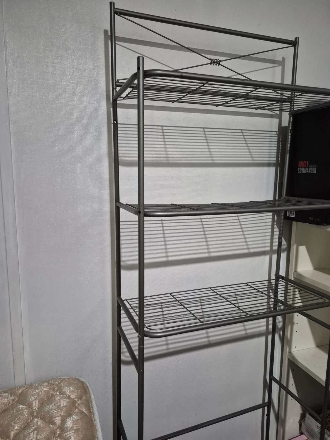 Metal Wire Shelf Unit