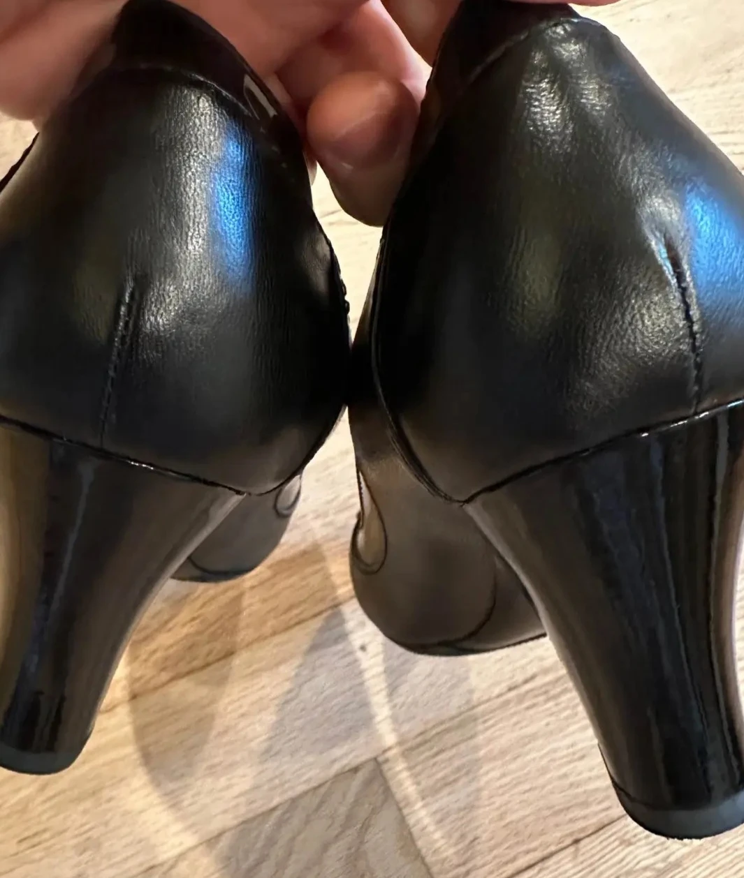 Authentic Chanel Pumps - photo 2