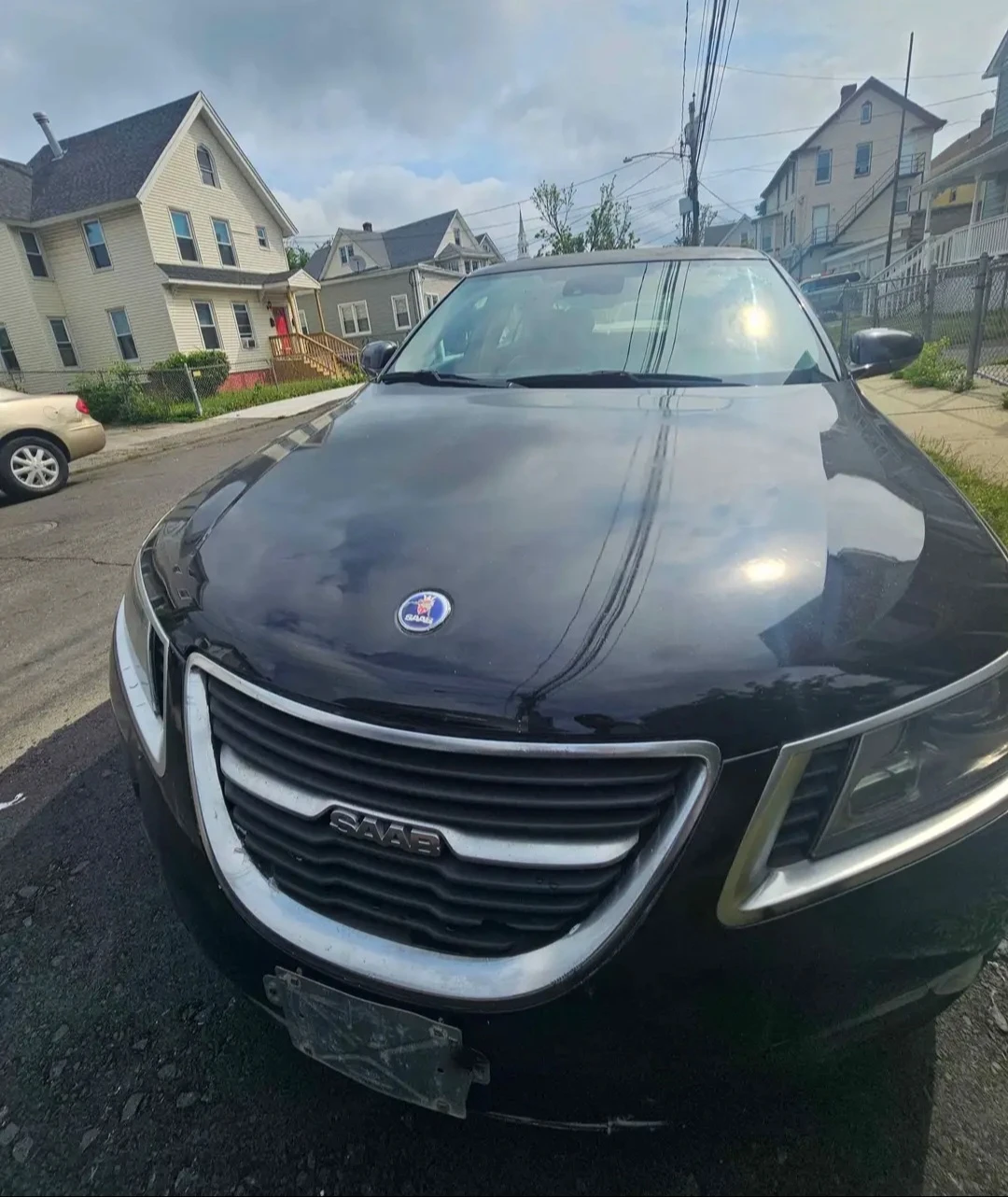 Black SAAB 9-5 Sedan