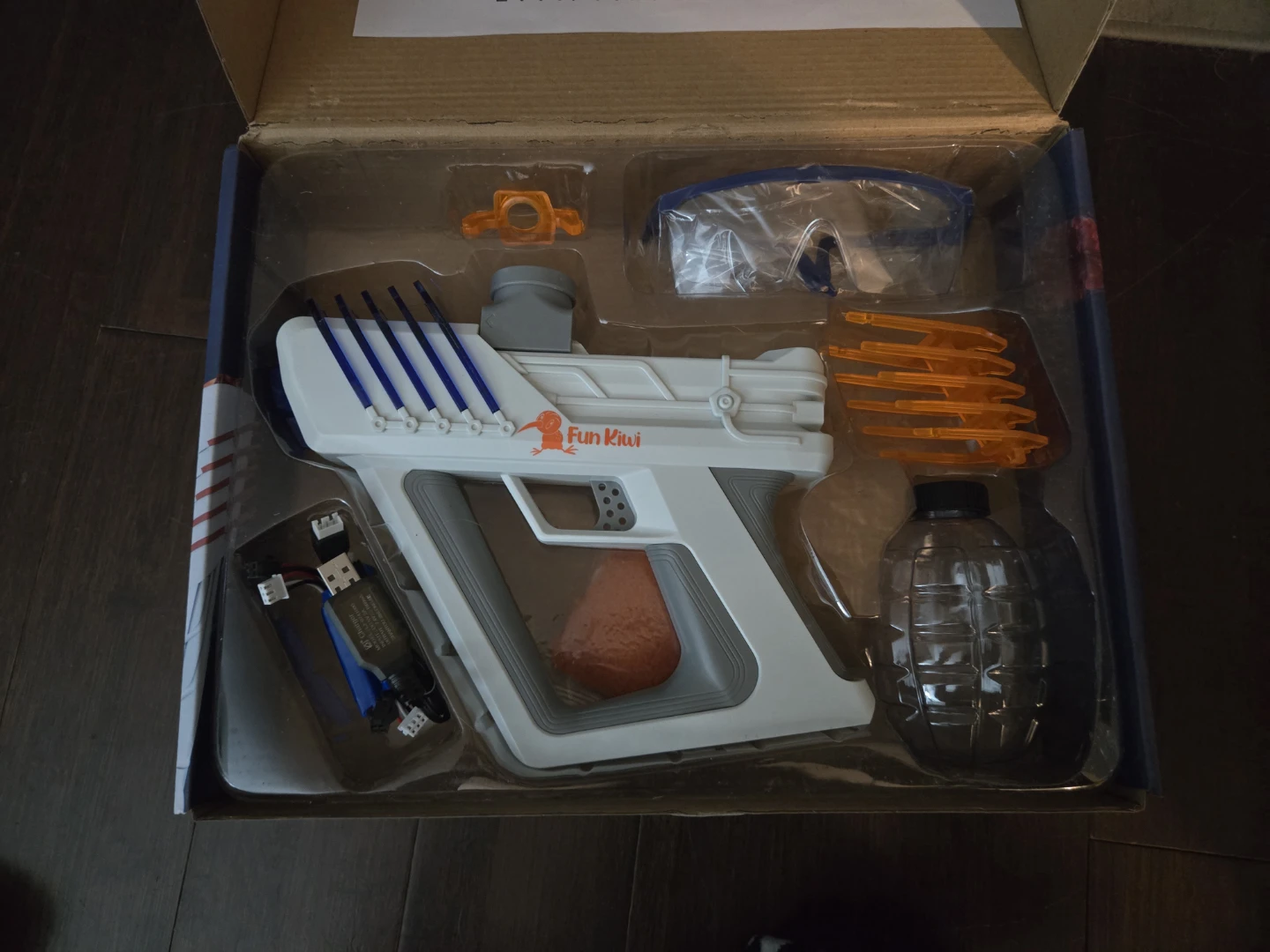 Fun Kiwi Phantom Gel Striker Gel Blaster - photo 3