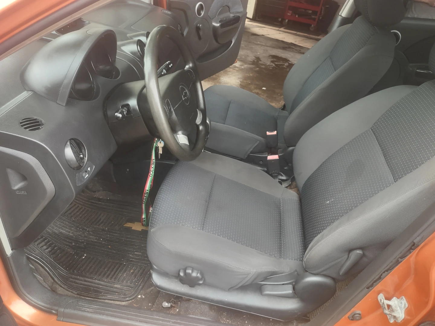 2008 Chevy aveo - photo 2