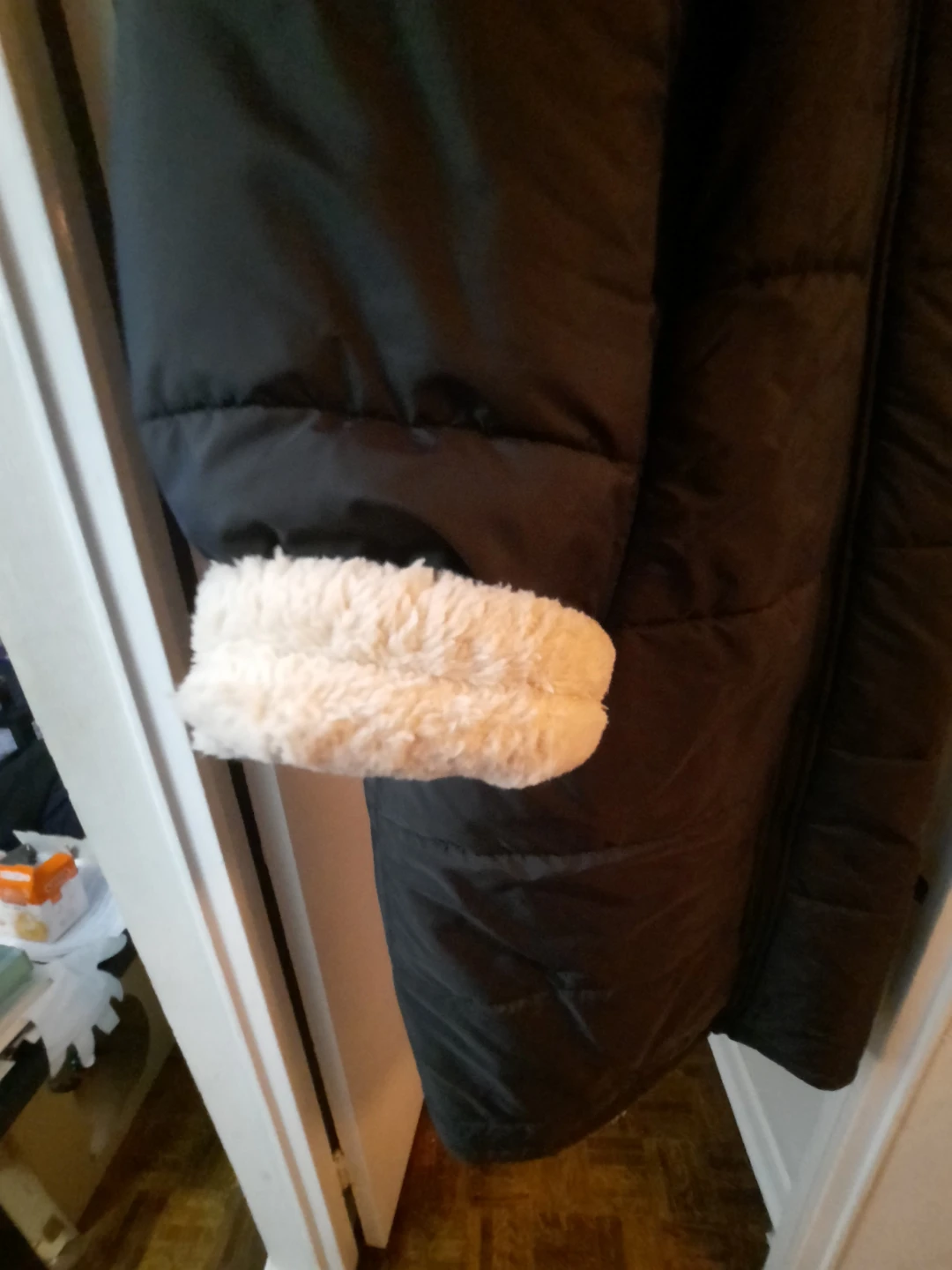 2 sided black Sherpa-Lined Puffer Coat - photo 2
