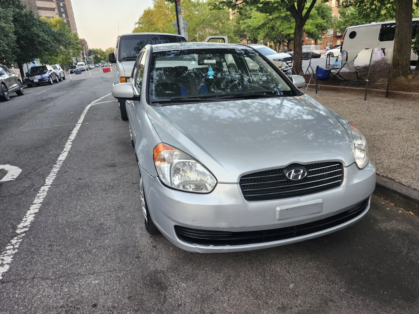 2010 Hyundai Accent - photo 2