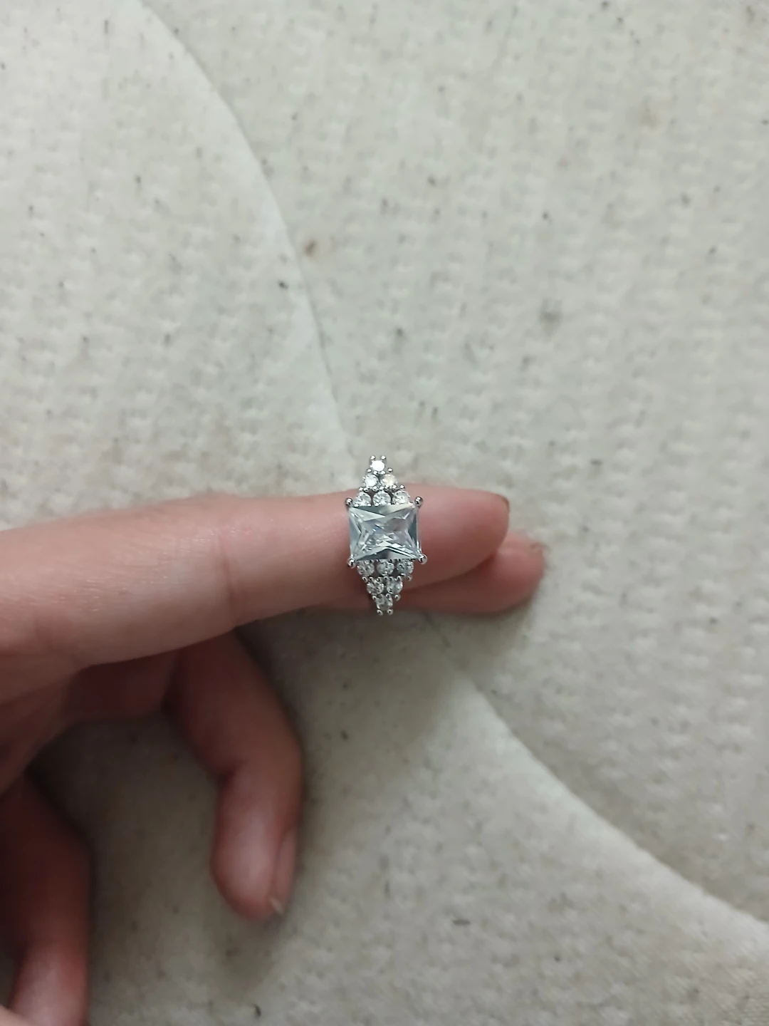 925 Silver & Cubic Zirconia Ring W/ Accent Stones