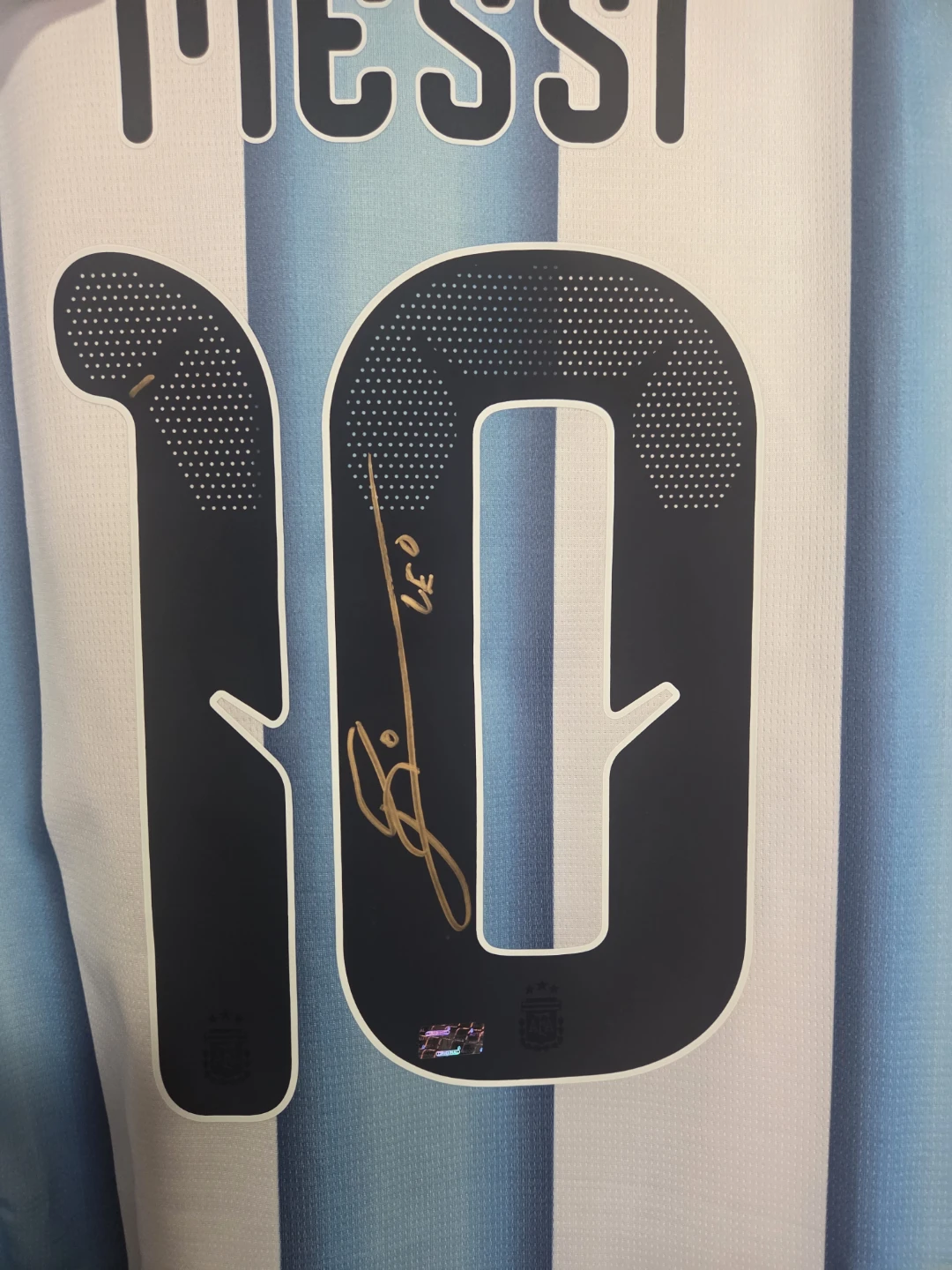 Lionel Messi autographed team Argentina world cup jersey. - photo 2