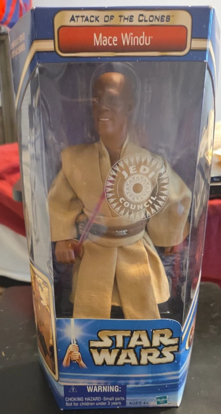 Star Wars Attack of the Clones Mace Windu Action Figure
