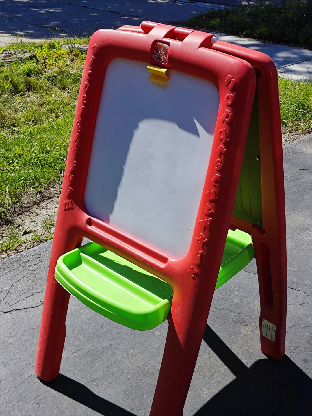 Step2 Double-Sided Kids Art Easel – Good Condition