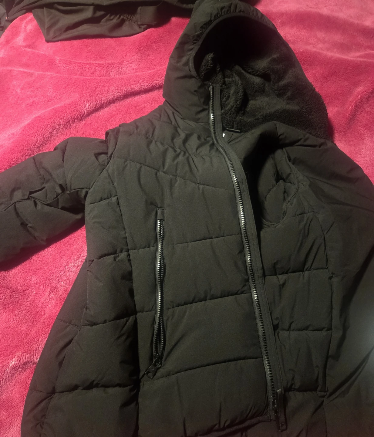 Calvin Klein Puffer Jacket - Black - Size L