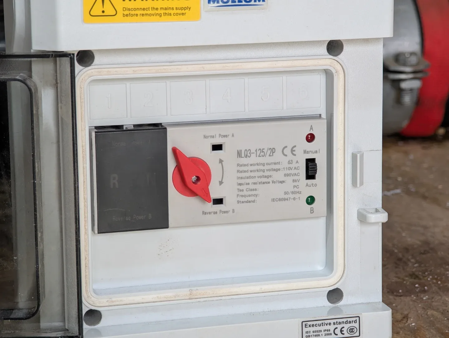 Mollom Electrical Enclosure Box with NLQ3-125/2P Switch - photo 5