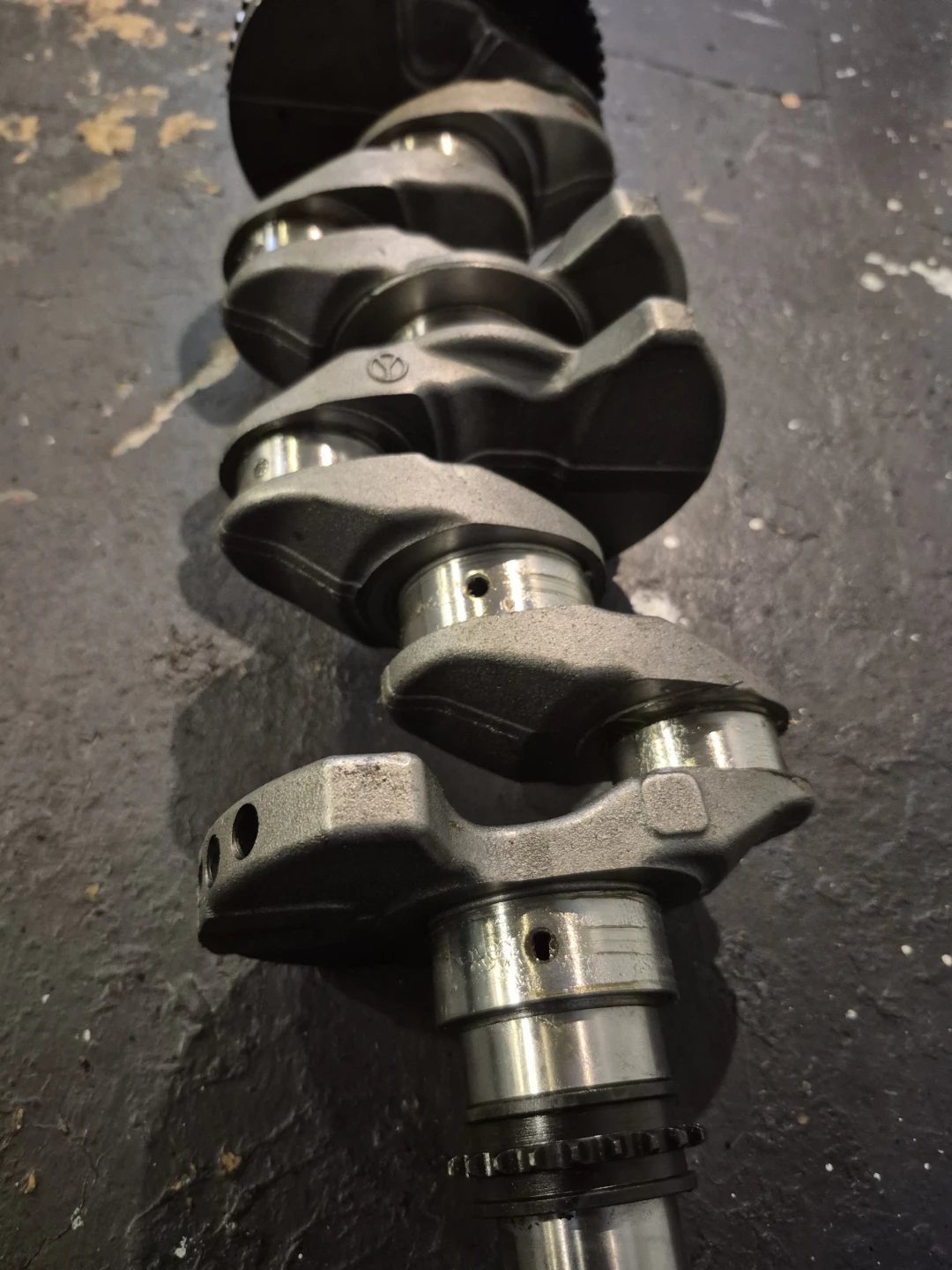 Engine Cylinder Head and Crankshaft Assembly - photo 4