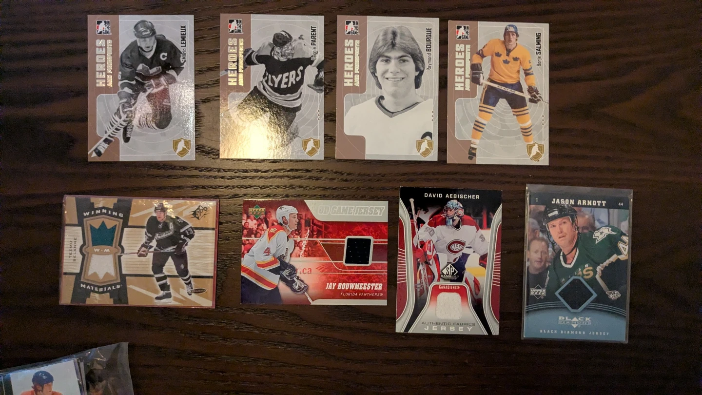 Hockey Cards - Insert & Rookie Lot - 380+ Cards - photo 3