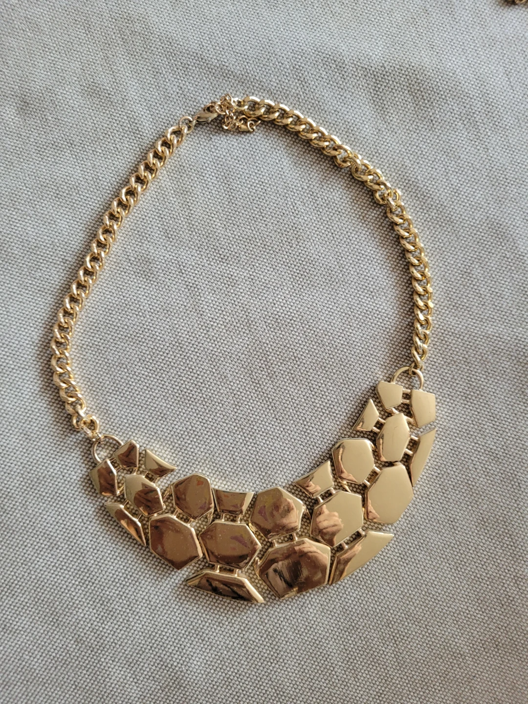 Gold Geometric Choker Necklace