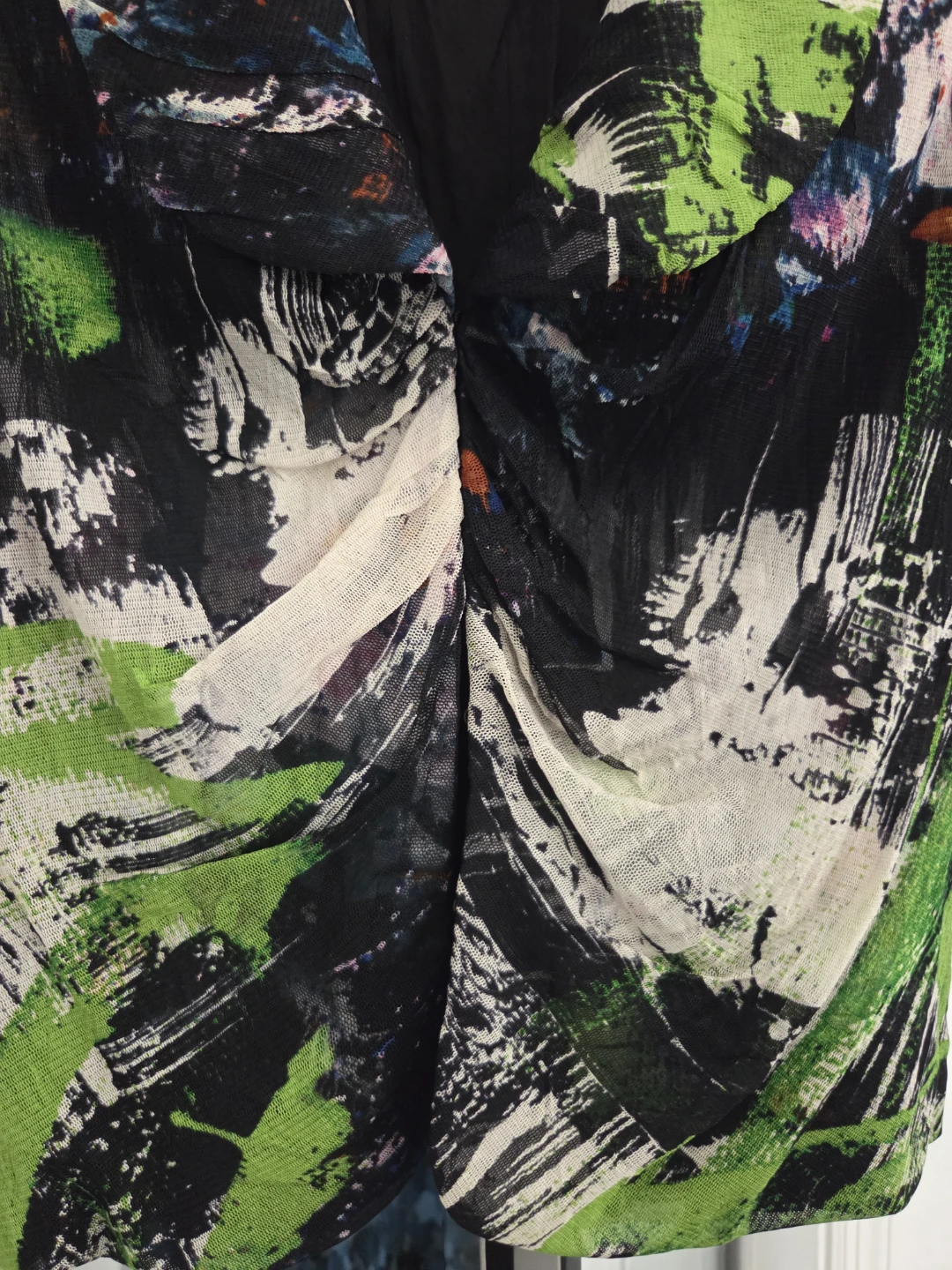 Abstract Print Silk Blazer Size 4 - photo 3