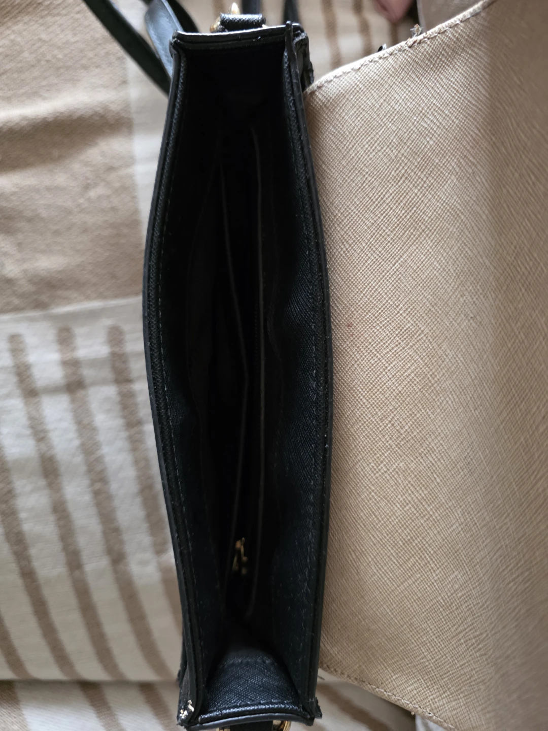Calvin Klein Black & Tan Crossbody Flap Bag - photo 2