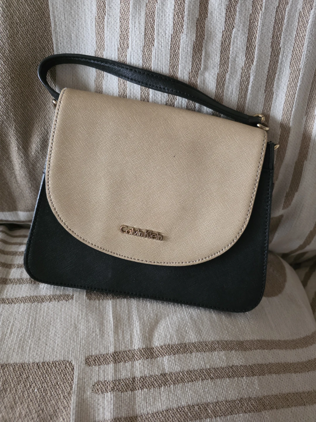Calvin Klein Black & Tan Crossbody Flap Bag - photo 3