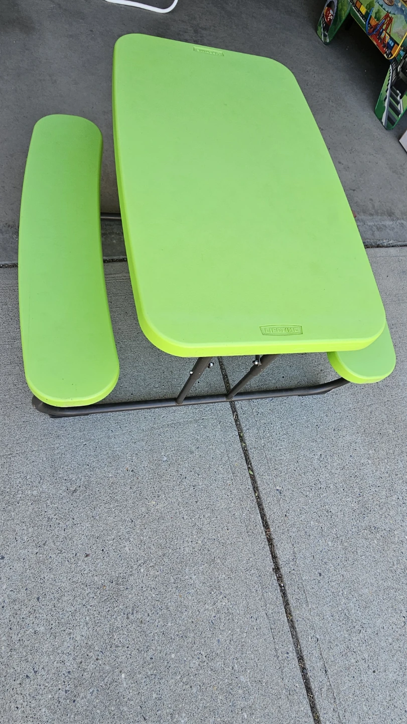 Lifetime Kids Picnic Table