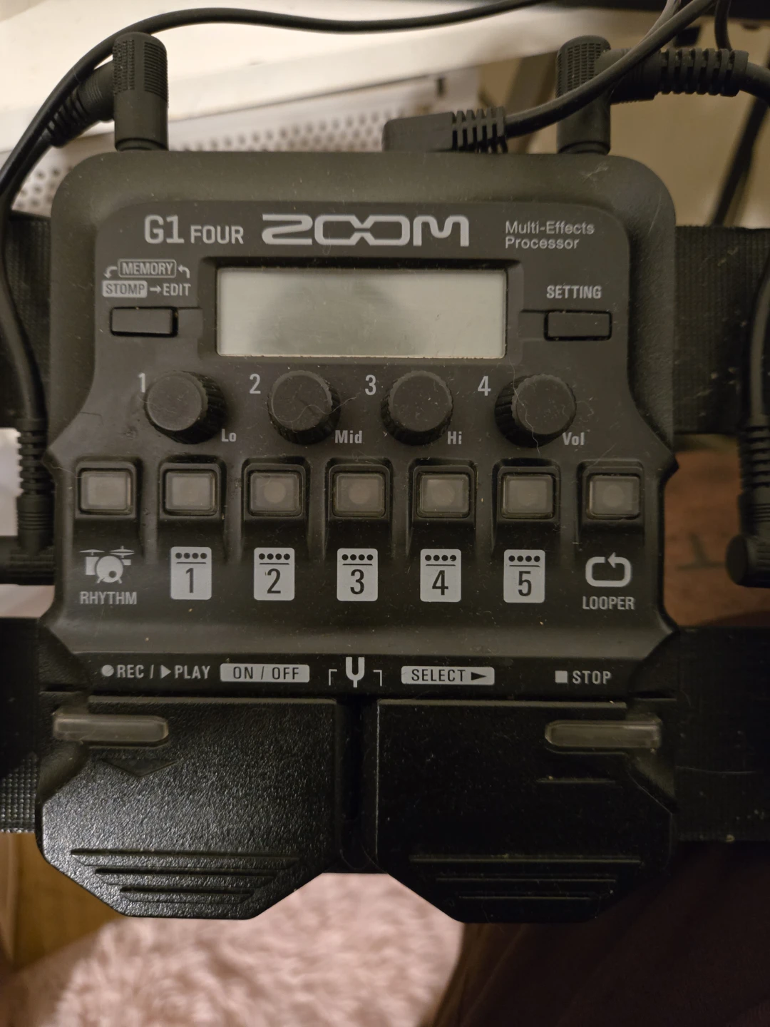 Zoom G1 Four Multi-Effects Processor