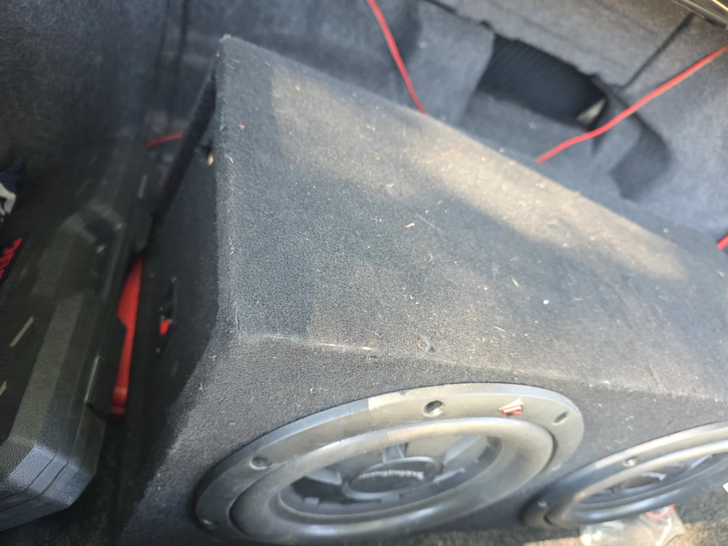 Rockford Fosgate Dual Subwoofer Enclosure - photo 2