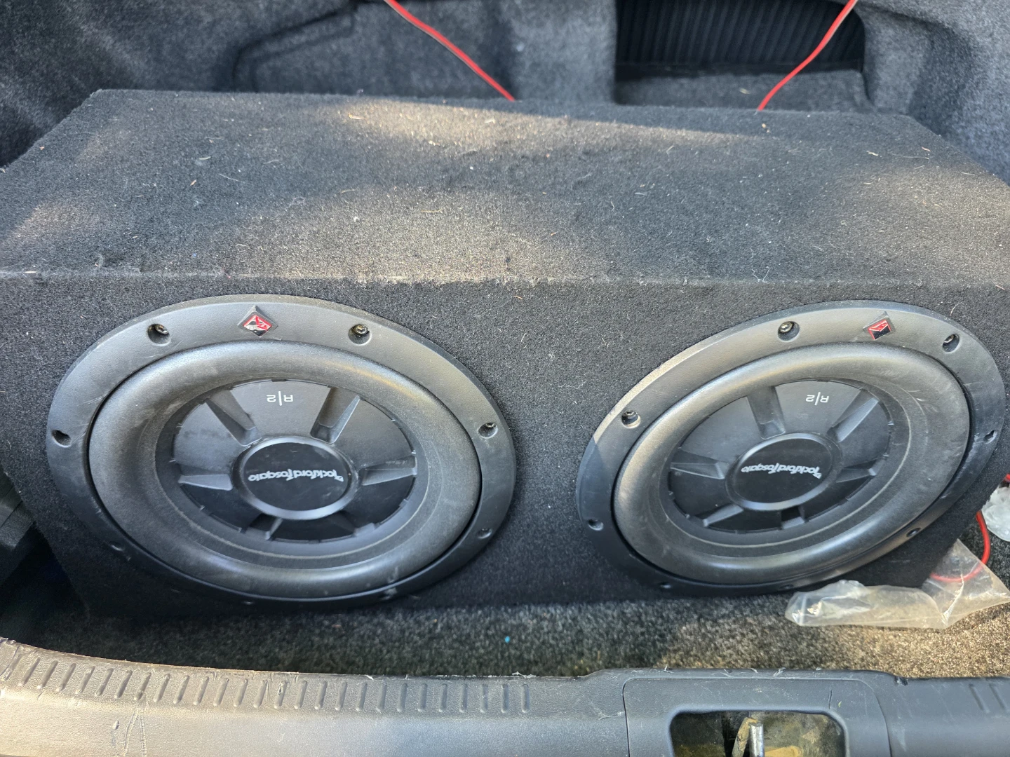 Rockford Fosgate Dual Subwoofer Enclosure - photo 3