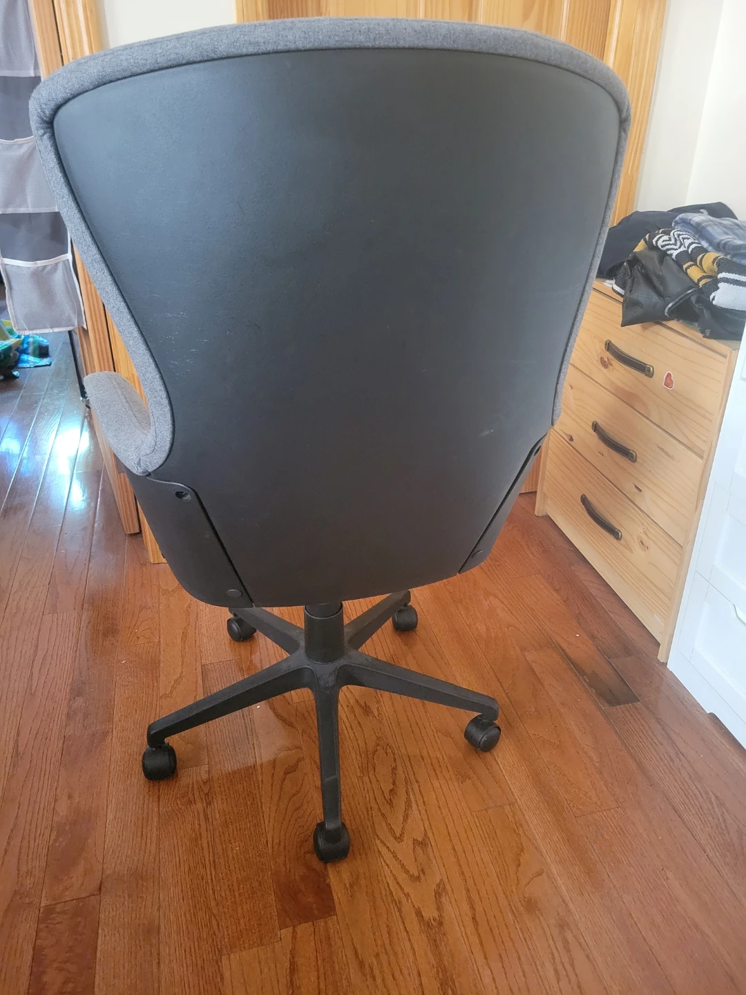 Grey Office Chair with Wheels - photo 3