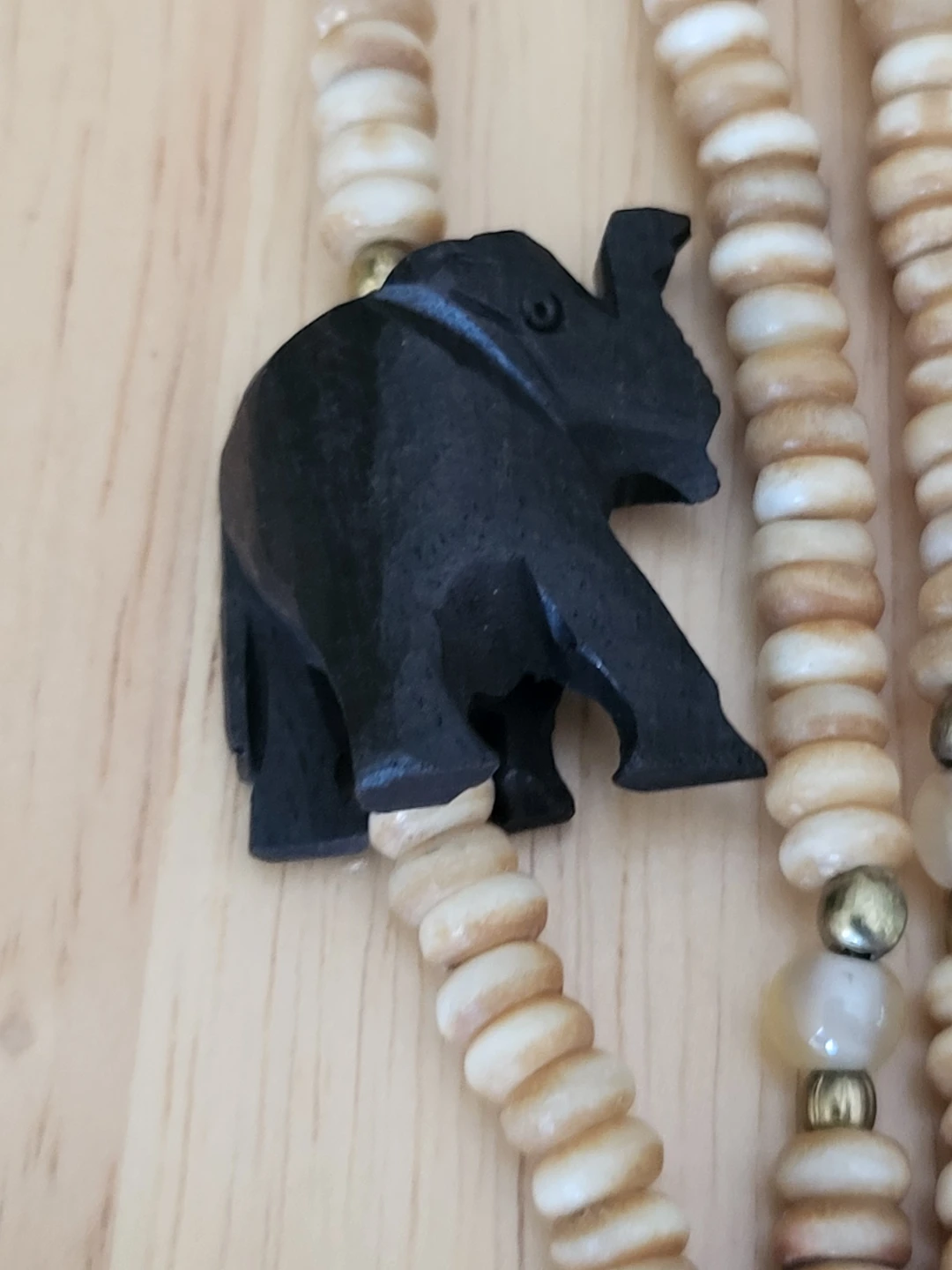 Vintage Beaded Necklace with Carved Animals - photo 4