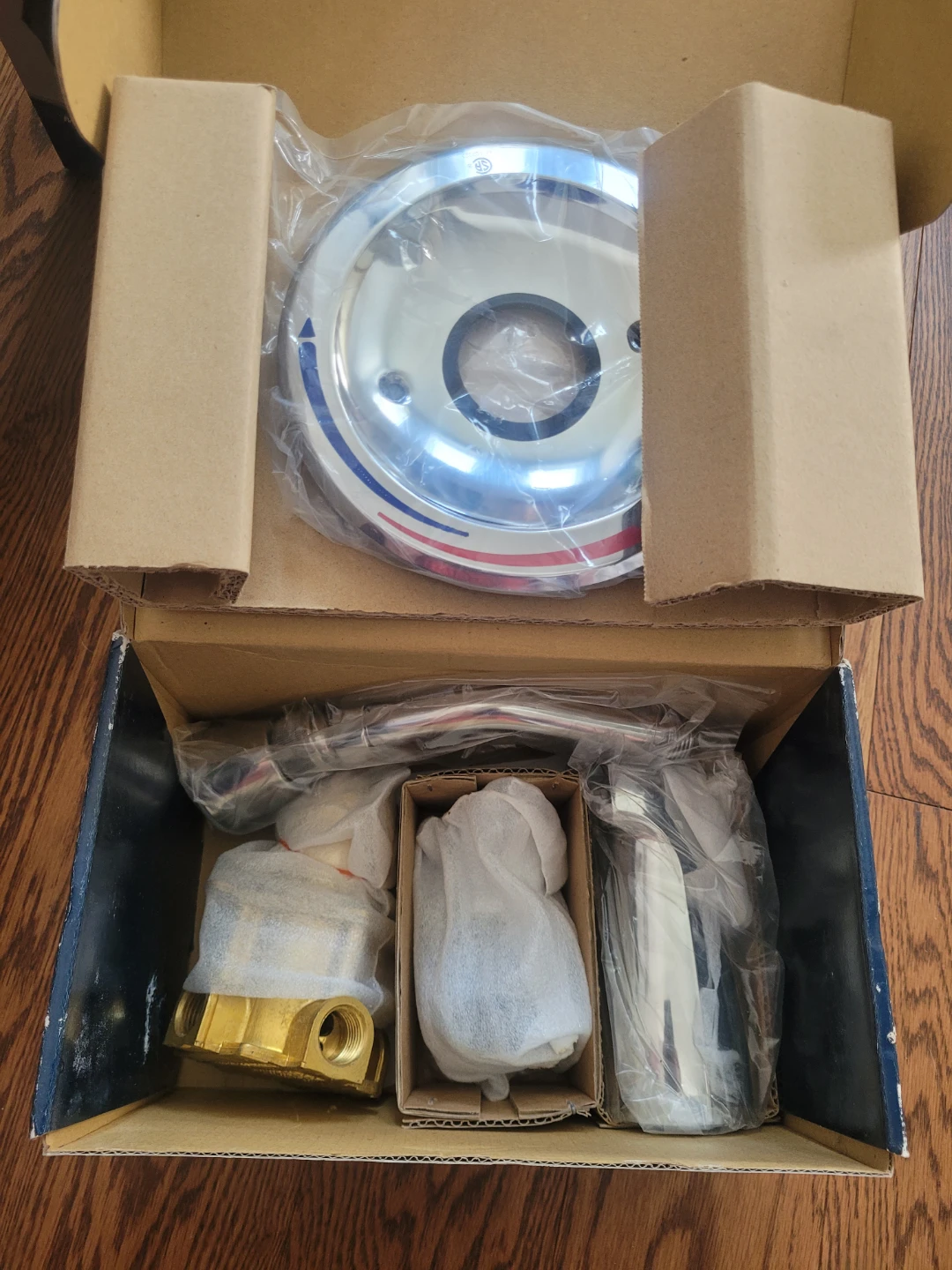 RONA Balanced Pressure Faucet for Shower and Bathtub - photo 2