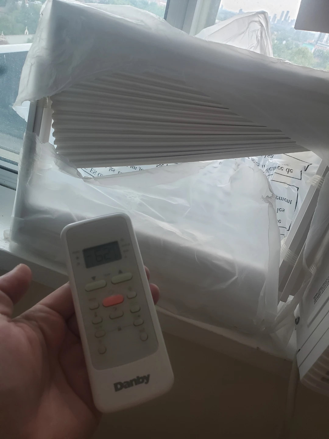 Danby Window Air Conditioner - photo 4