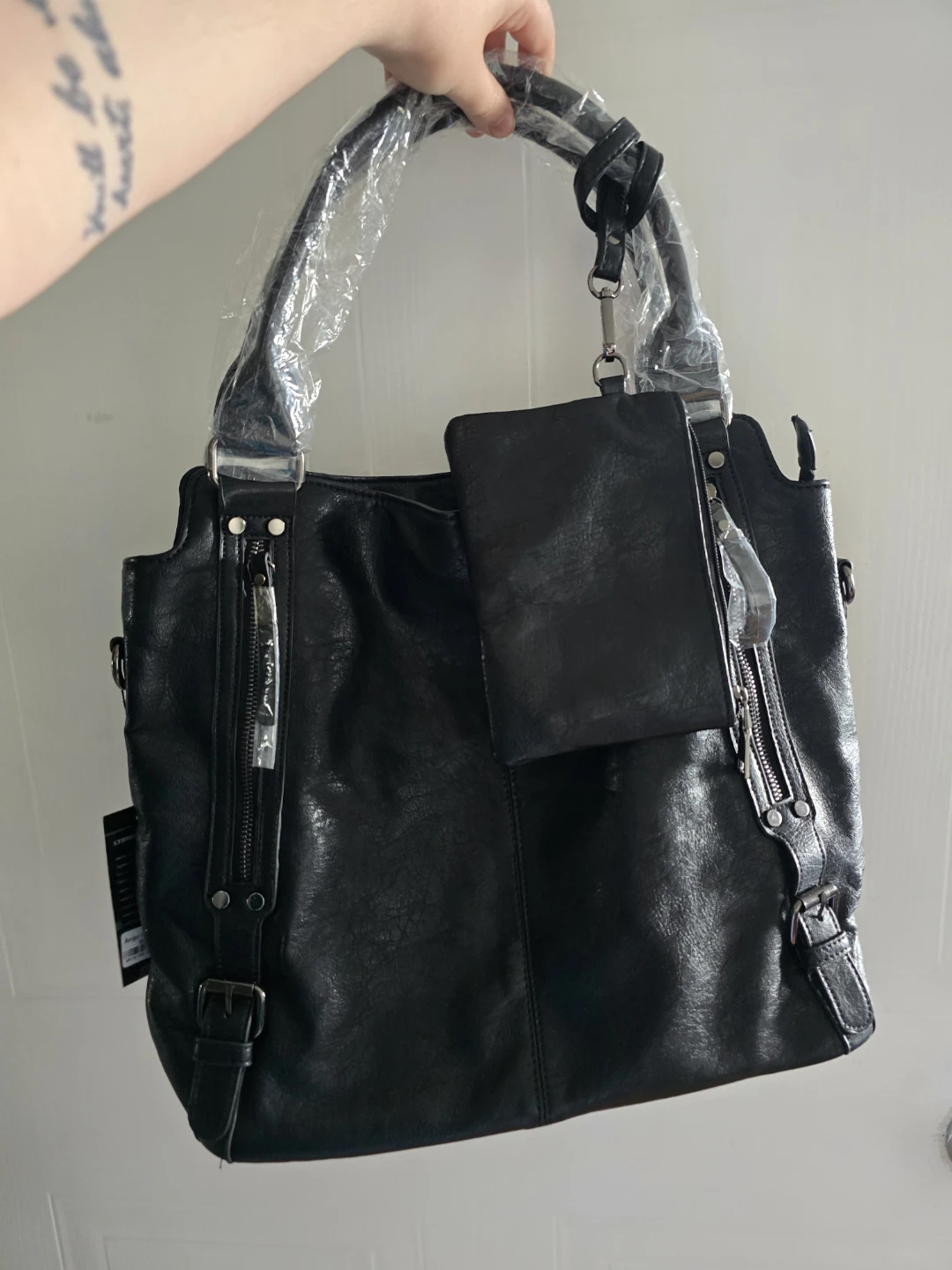 Angel Barcelo Black Handbag