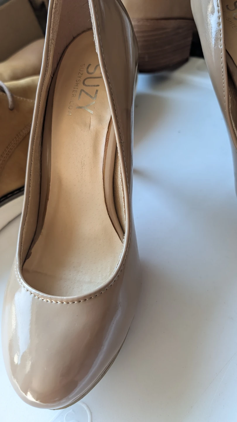 Suzy Shier Patent Nude Pumps - photo 2
