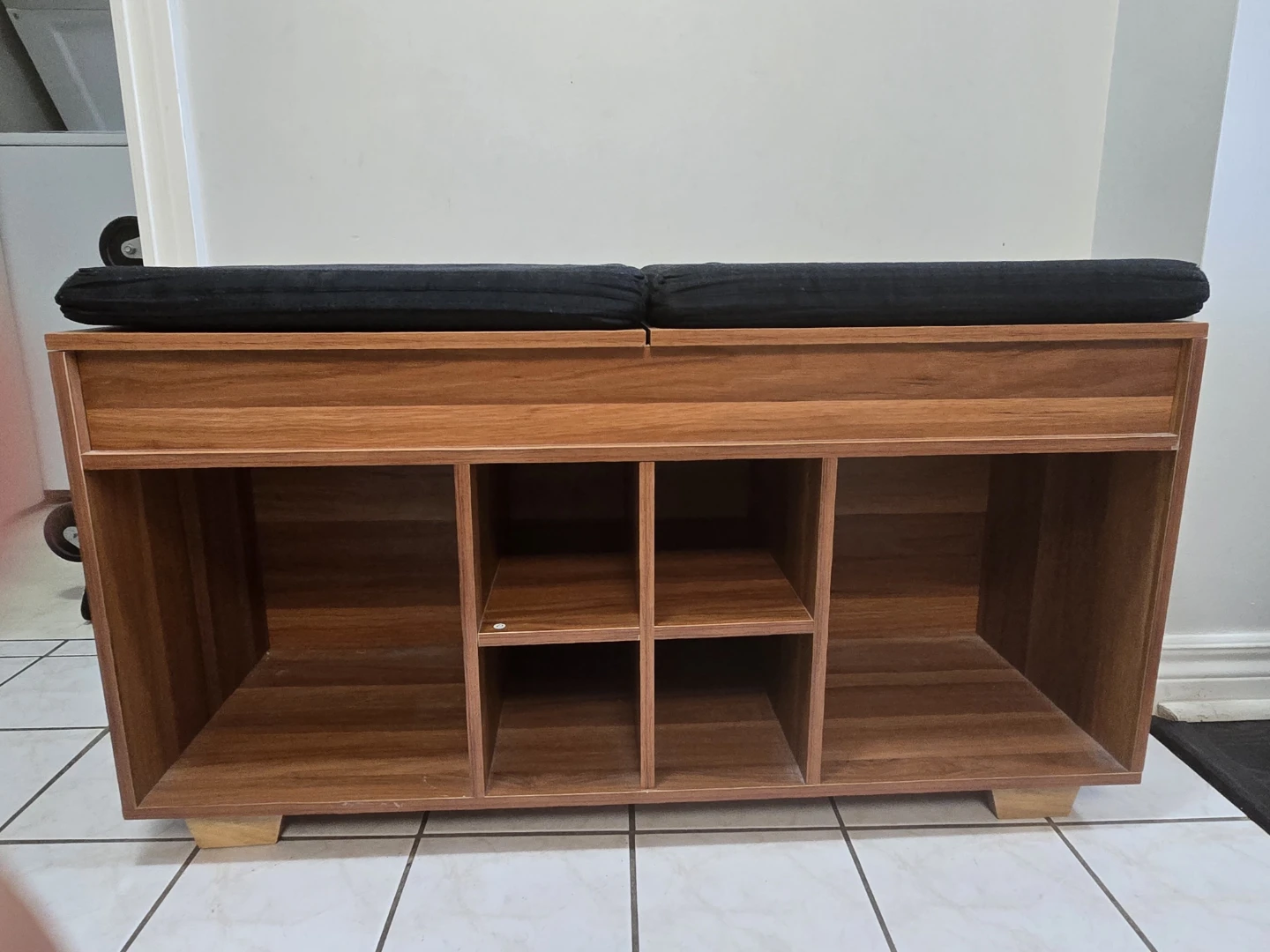 Shoe bench with storage,  cushions and compartments - photo 5
