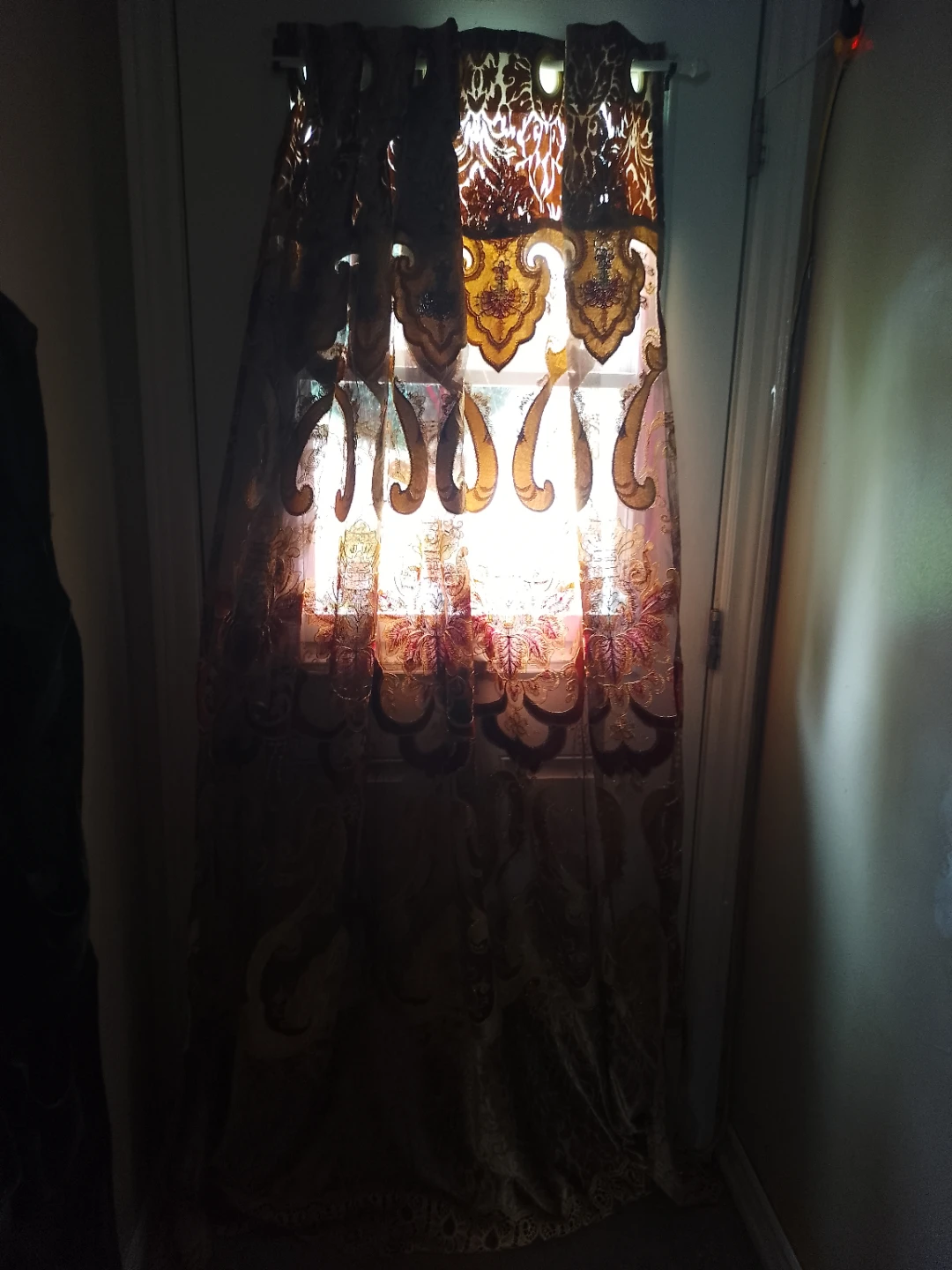 Decorative Window Curtains