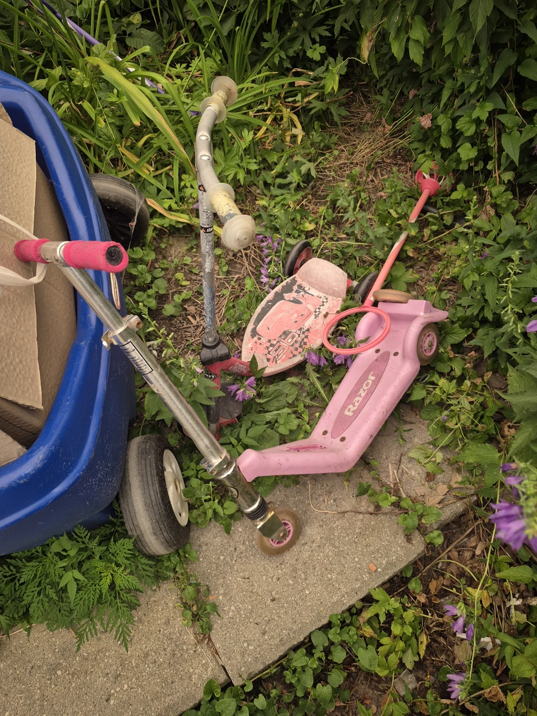Outdoor toys and scooters - photo 2