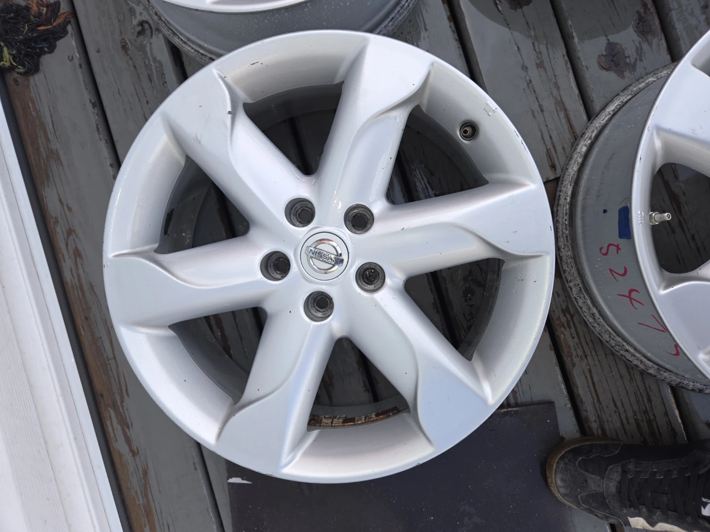 18" Nissan OEM Alloy Wheels Rim Set - photo 2