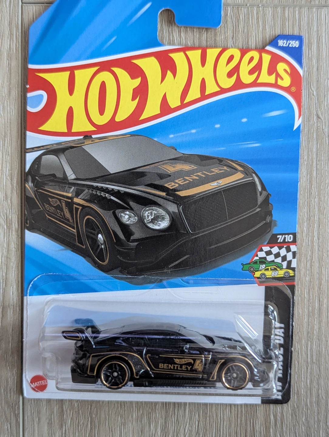 Hot Wheels Bentley Continental GT3 Die-cast Car