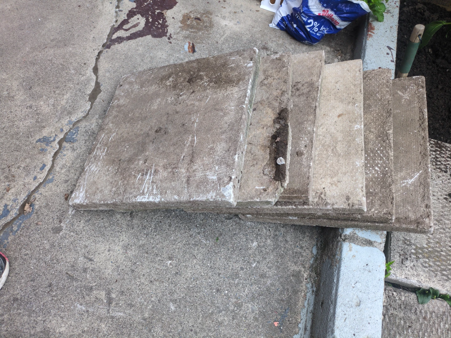 Concrete  Slabs 18"x18" - photo 2