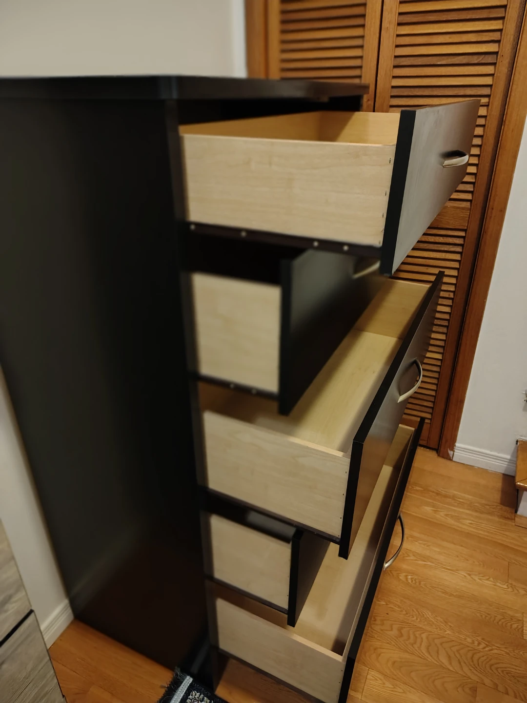 Black 5-Drawer Dresser , like new - photo 5