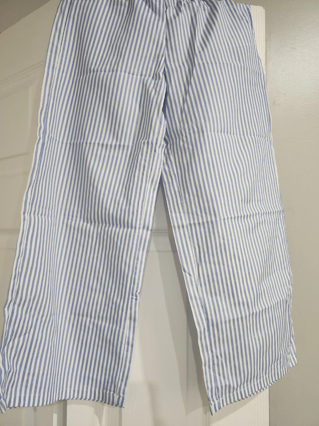 8 yr girls Blue and White Striped Wide-Leg Pants