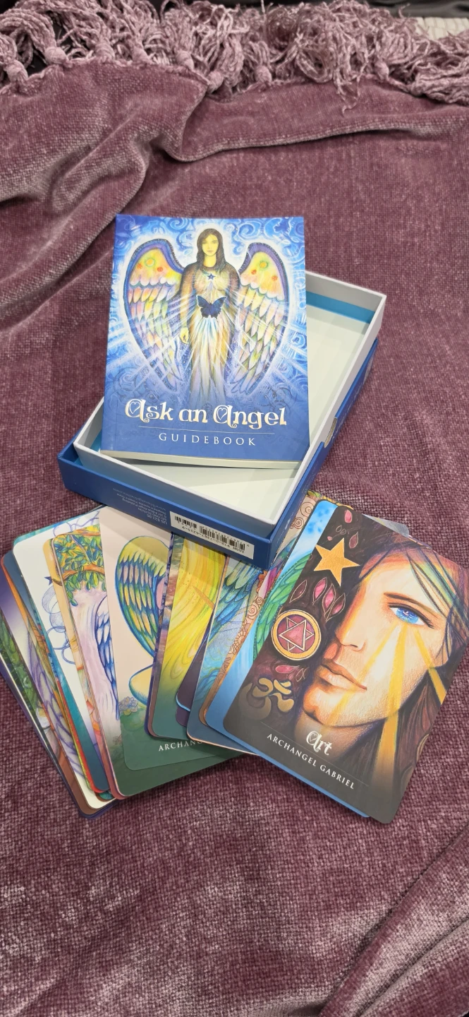 Ask an Angel Oracle Cards & Guidebook Set - photo 3