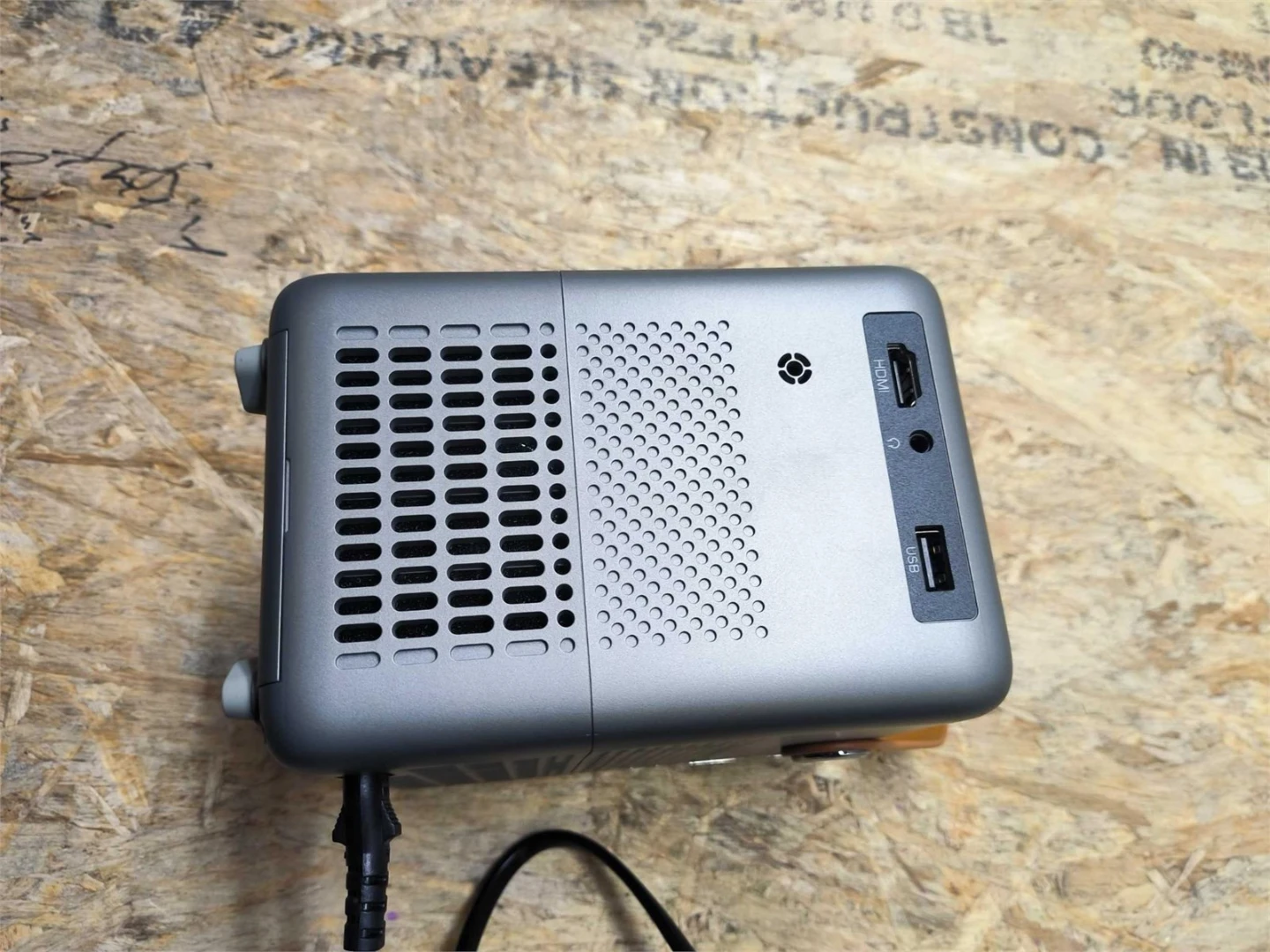 WIMIUS P81 Mini Projector - photo 4