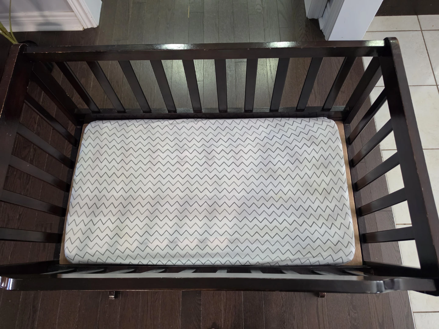 Wooden Baby Rocking crib with Mattress - photo 3