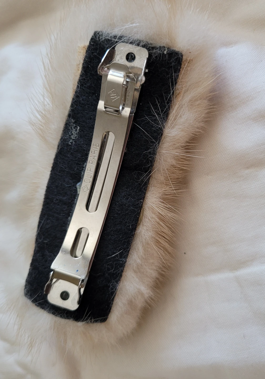 Vintage Fur & Pearl Hair Clip - photo 3