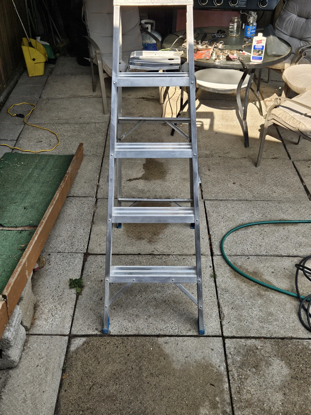 Aluminum Step Ladder - photo 2