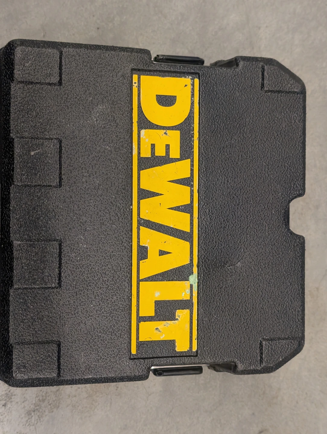 DEWALT Laser Level with Case - photo 2
