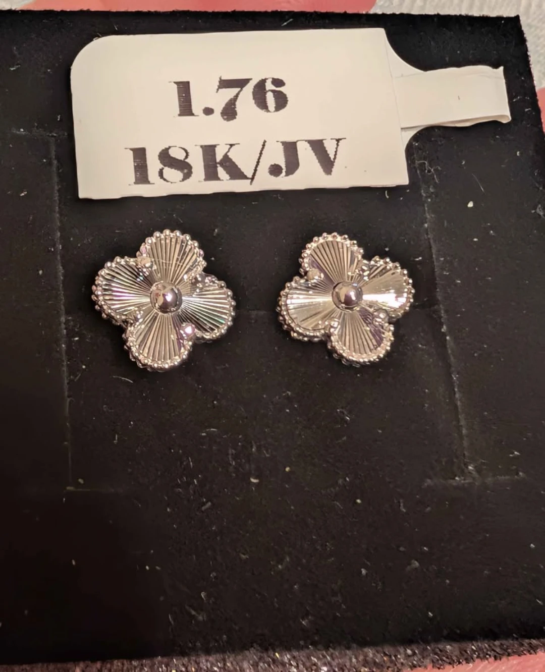 18K White Gold Clover Earrings