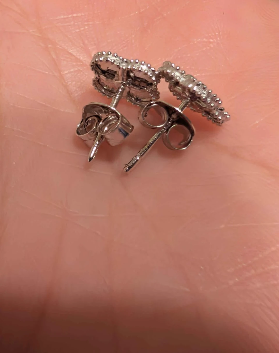 18K White Gold Clover Earrings - photo 2