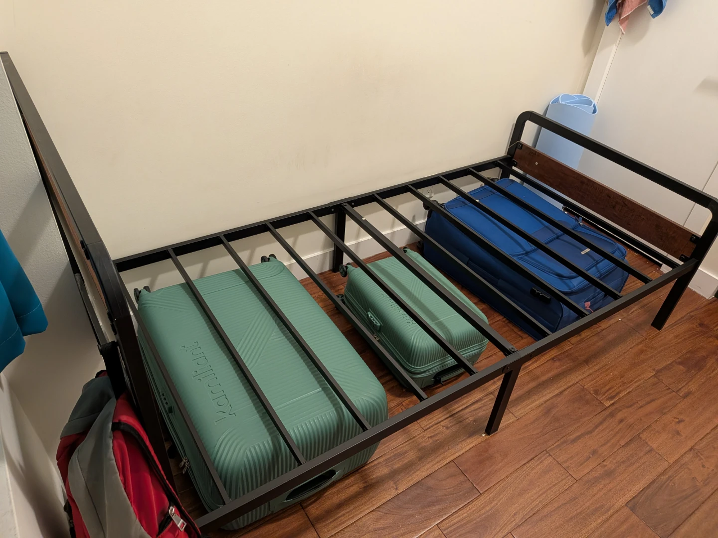 Twin size Metal Bed Frame with Wood Headboard - photo 2