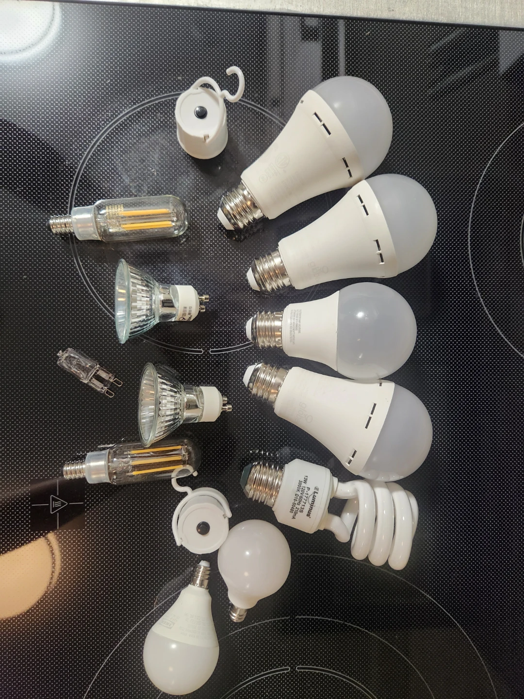 Assorted LED and CFL Light Bulbs - photo 2