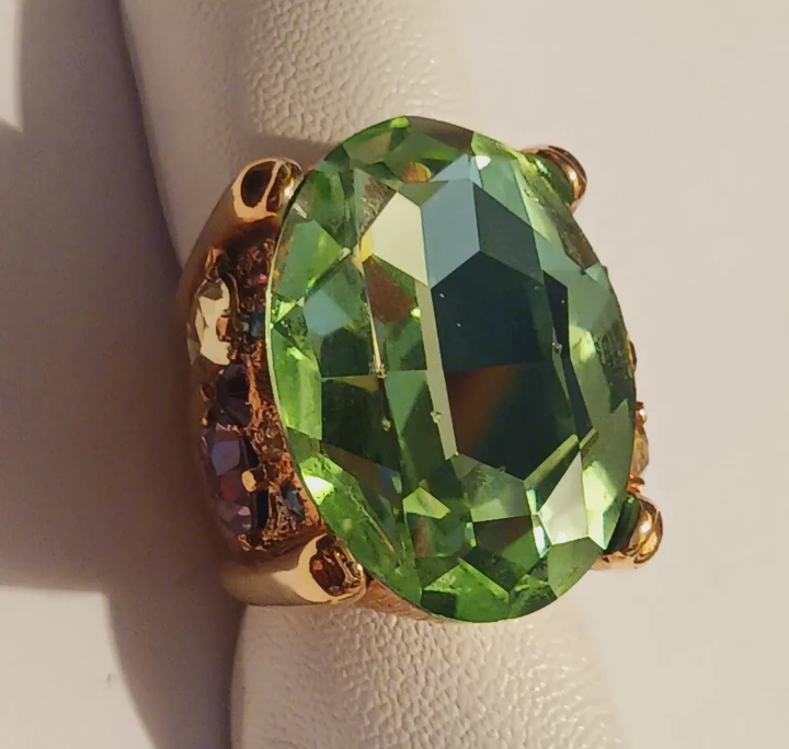 Massive Oversized Green Gemstone Ring Gold Tone.  7.5/8