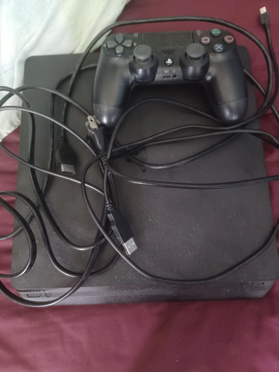 Sony PlayStation 4 Slim